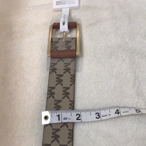 Michael Kors leather belt - Picture 6 of 7